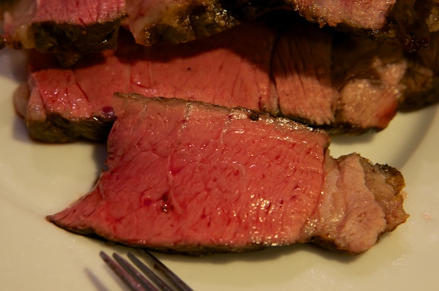 Gegrilltes Tomahawk-Steak - Das Leben ist schön